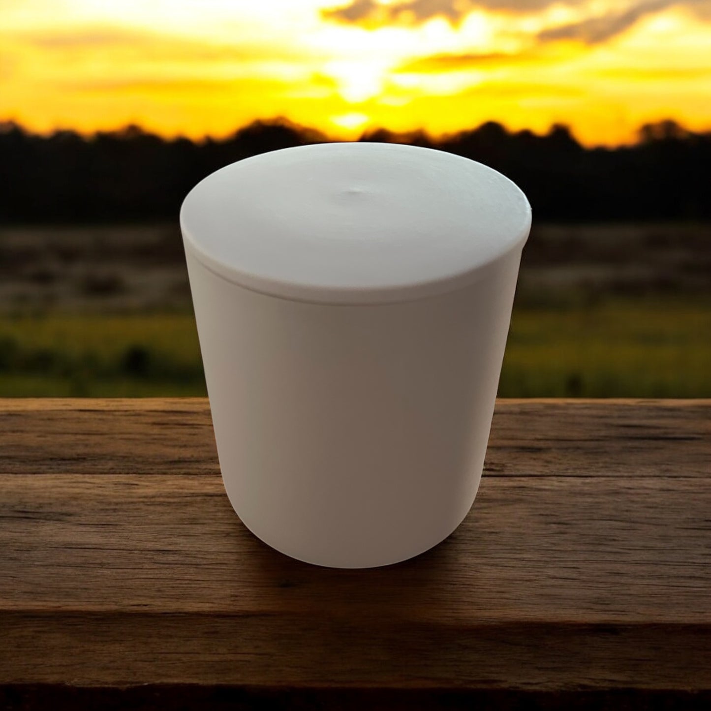 Ceramic candle with matching lid